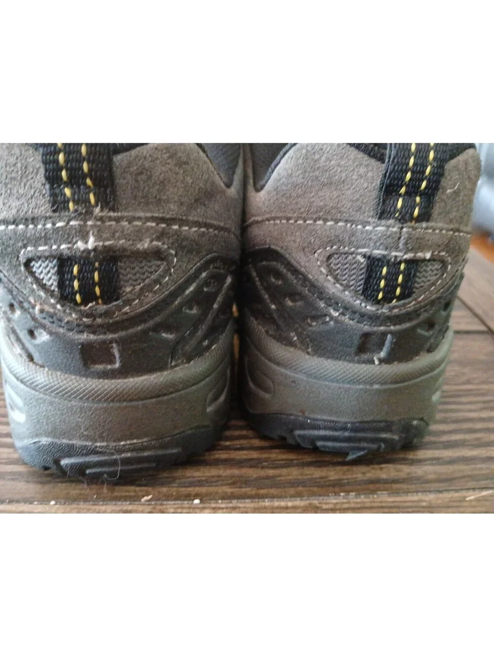Men's Brahma Steel Toe Sneakers Dylan Size 7 Slip & Oil Resistant Shoe. ME